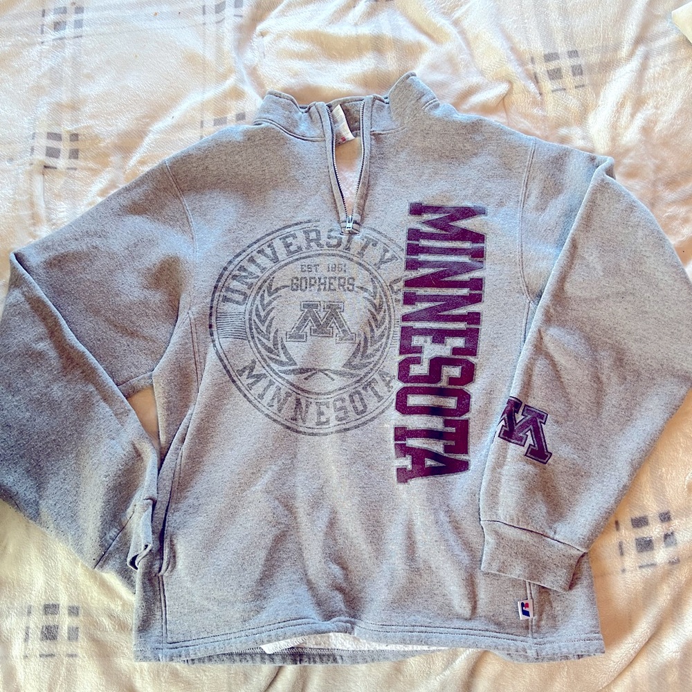 Women’s University of Minnesota zip up crew sweater.